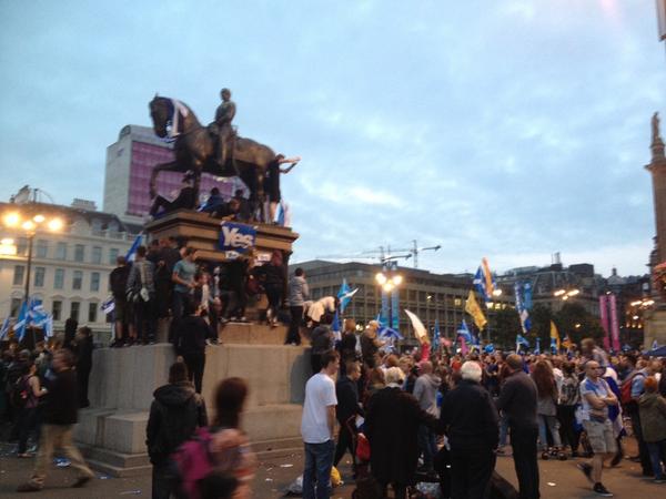 {short description of image}